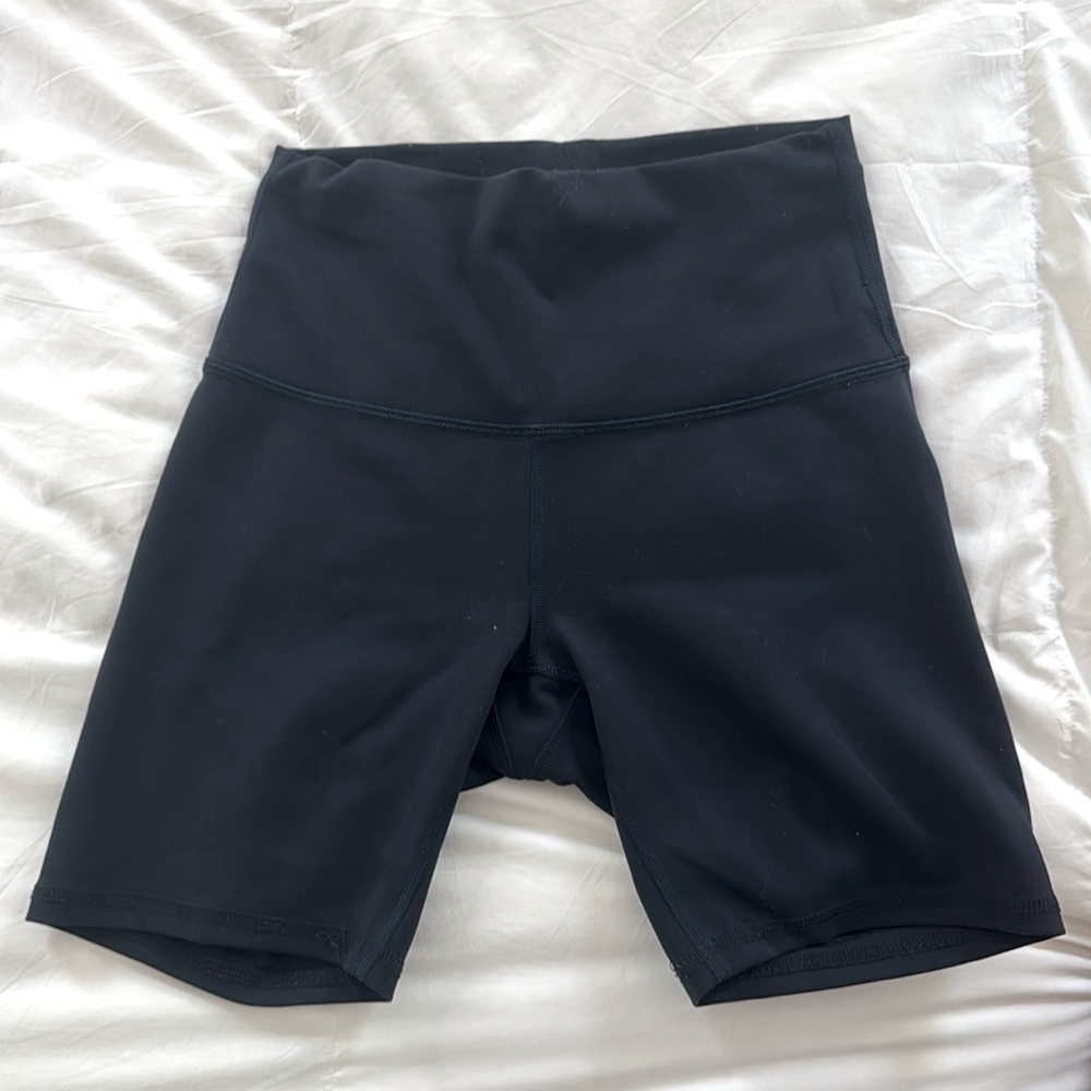 Women’s Lulu lemon navy 4inch align shorts size 4